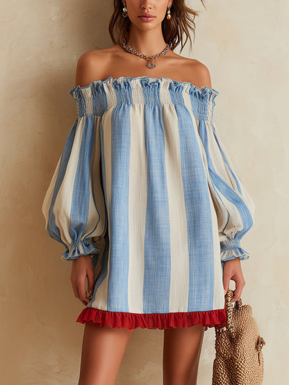 Mini abito a righe blu e bianche con scollatura off-the-shoulder e orlo a contrasto