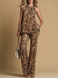 Set Elegante in Chiffon con Stampa Leopardo Senza Maniche e Pantaloni Svasati