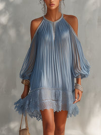 Séraphine | Abito Mini Blu con Spalle Scoperte Arricciato e Orlo in Pizzo