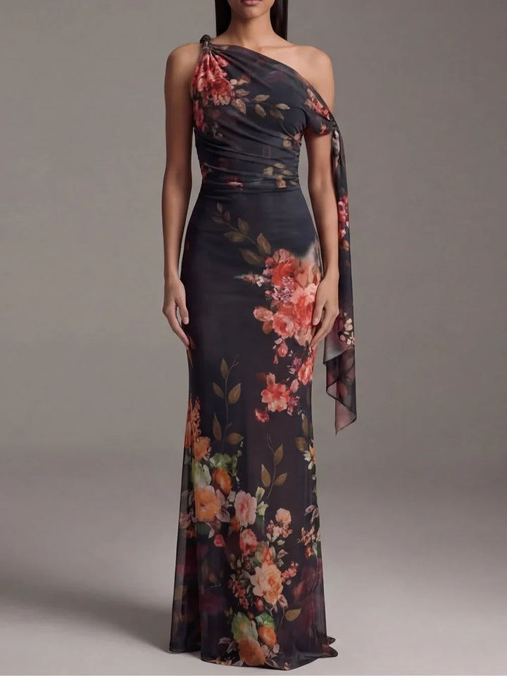 Lorena Vestito Maxi Plissettato in Chiffon Stampato Nero con Spalla Scoperta