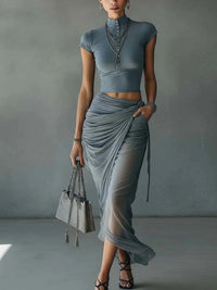 Alicia Completo con Top Corto Blu e Gonna Drappeggiata in Rete Semitrasparente