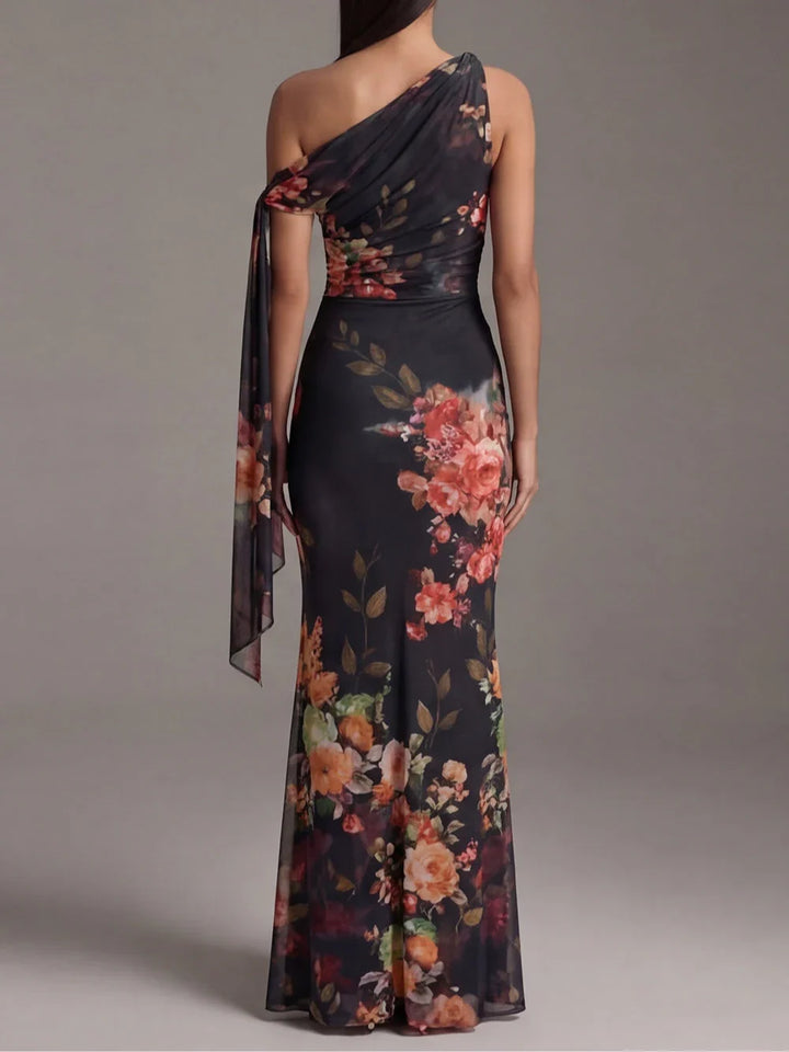 Lorena Vestito Maxi Plissettato in Chiffon Stampato Nero con Spalla Scoperta