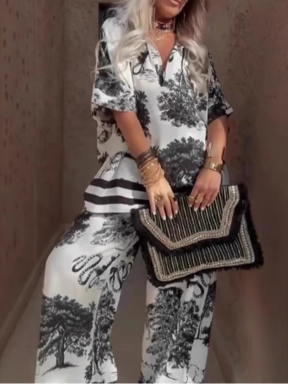 Set di top corto a maniche corte con scollo a V stampato e pantaloni a gamba larga