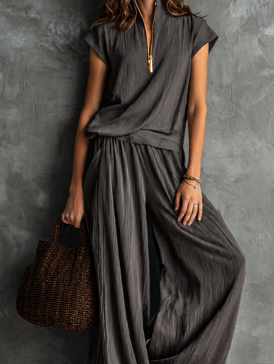 Set di top e pantaloni grigi casual con zip
