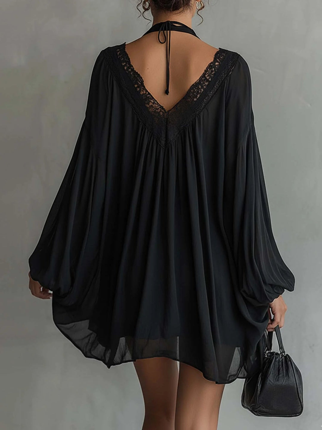 Mini Abito Halter in Chiffon Nero con Collo in Pizzo