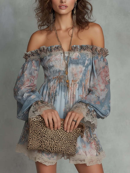 Abito Mini Chiffon Arricciato con Spalle Scoperte e Fiori Romantici