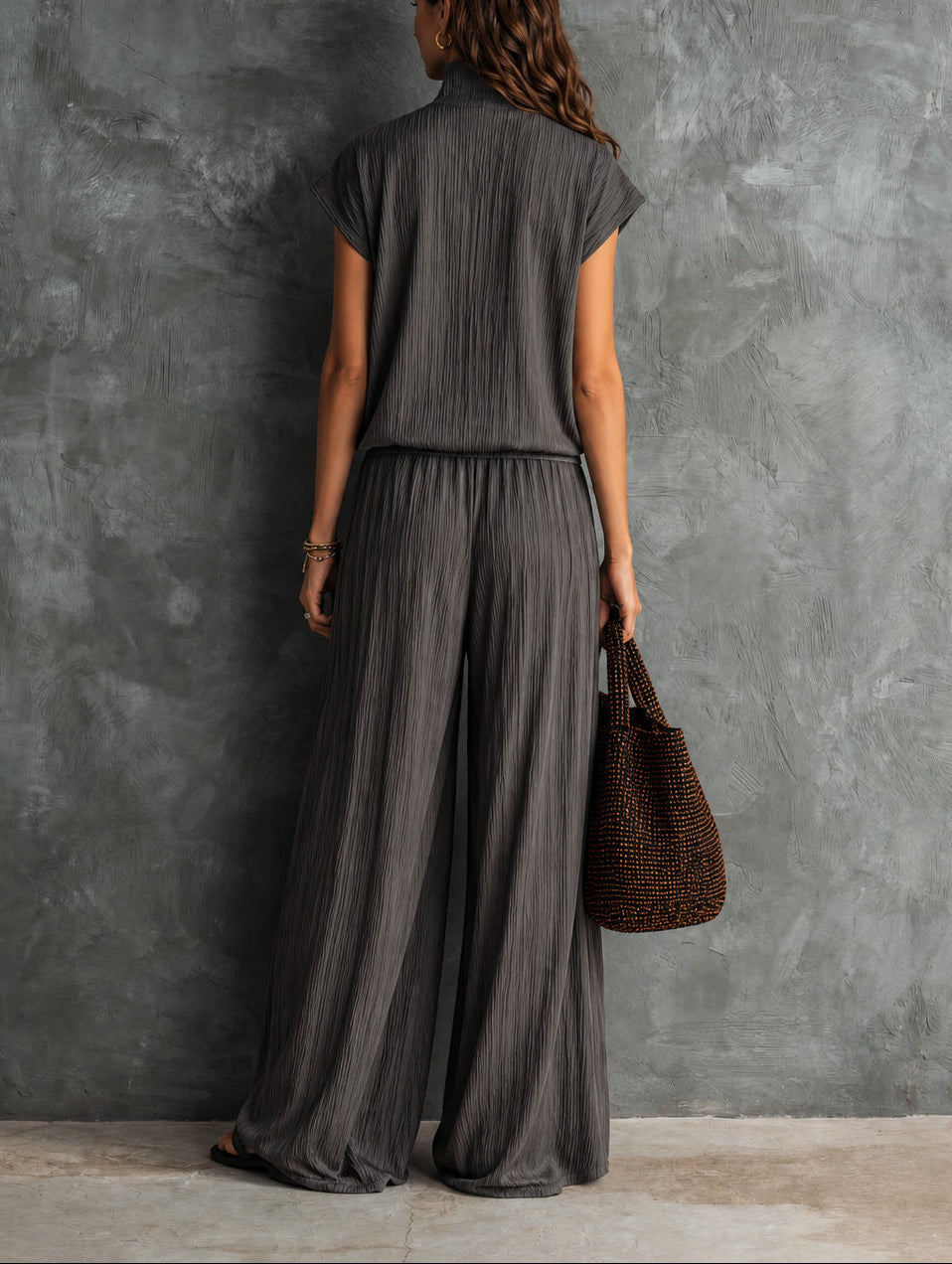 Set di top e pantaloni grigi casual con zip