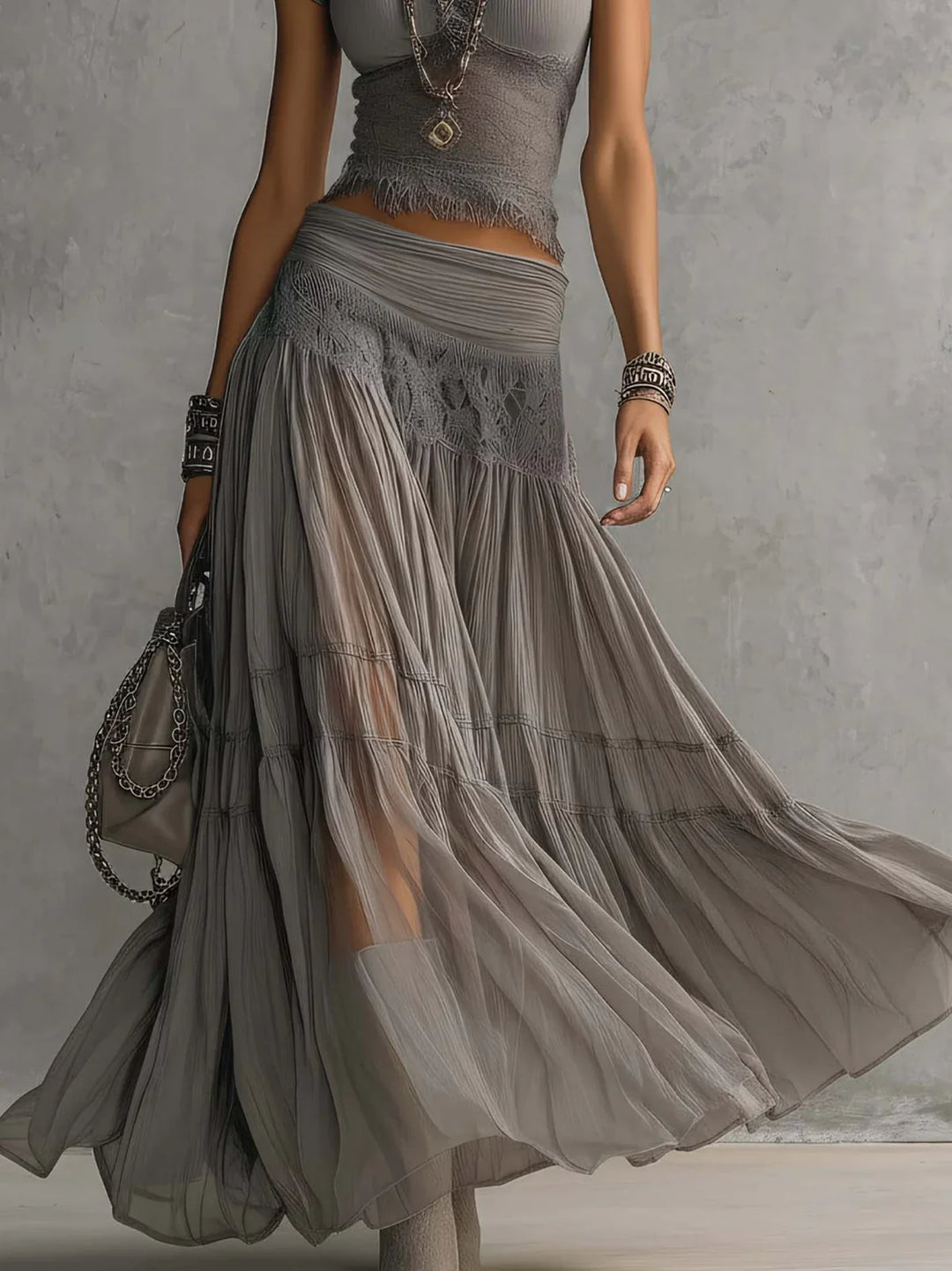 Adriana Completo Top Grigio in Pizzo Trasparente e Gonna Maxi Plissettata
