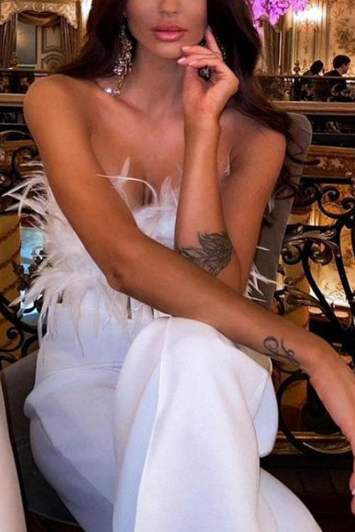 Jumpsuit Slim Senza Maniche con Spalle Scoperte in Piuma Sexy