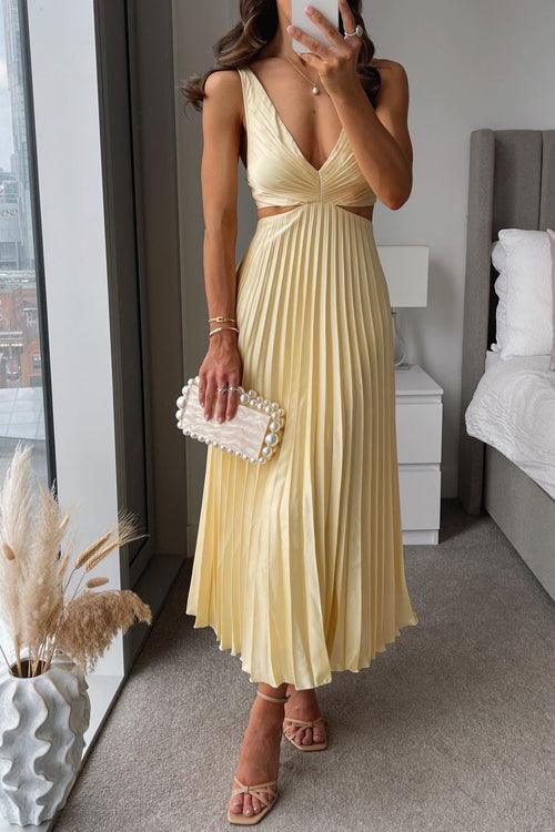 Abito Maxi Senza Maniche Plissettato con Cut Out in Vita a V