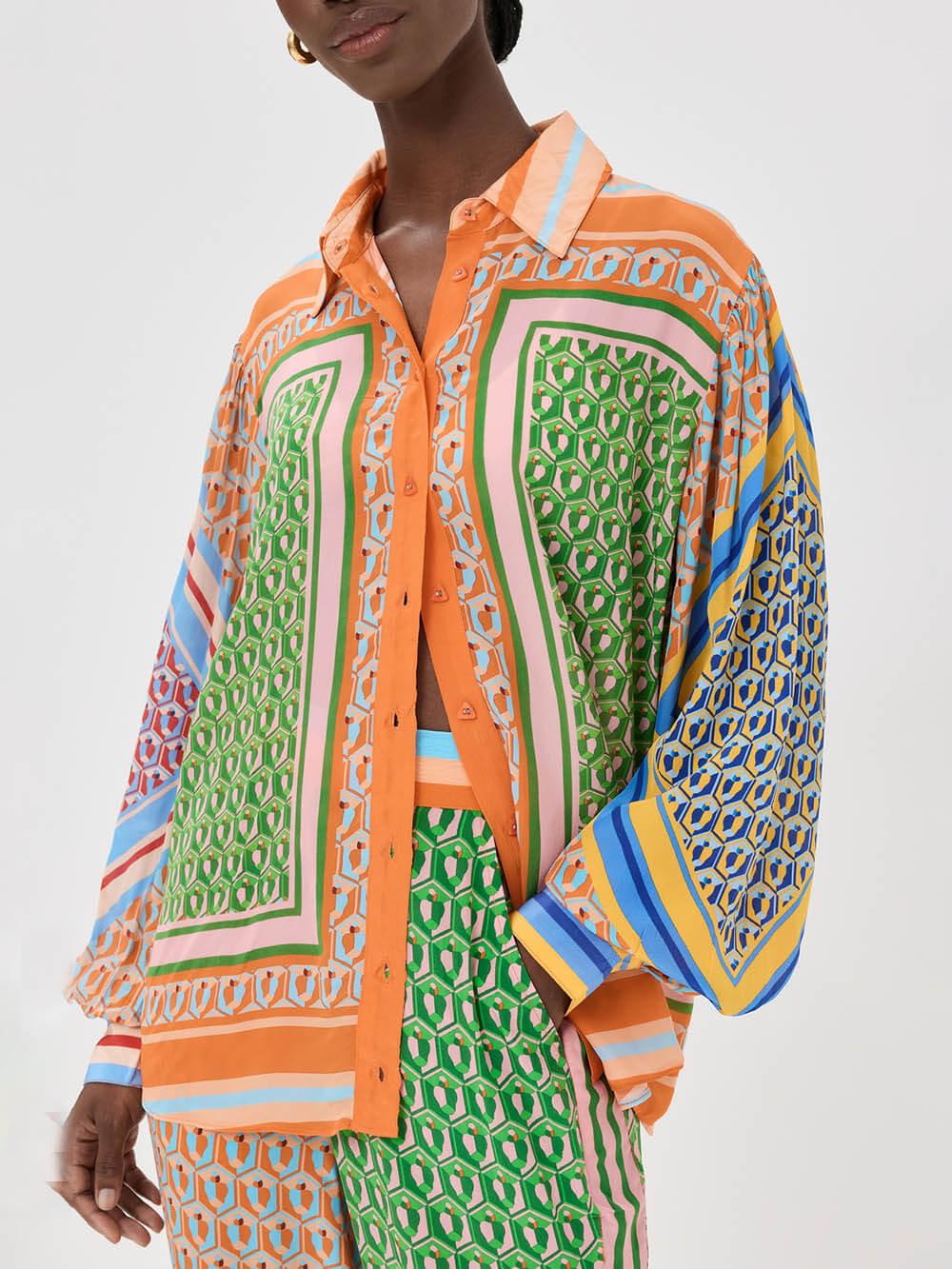 Camicia Larga con Maniche a Palloncino e Stampa Unica Colorata