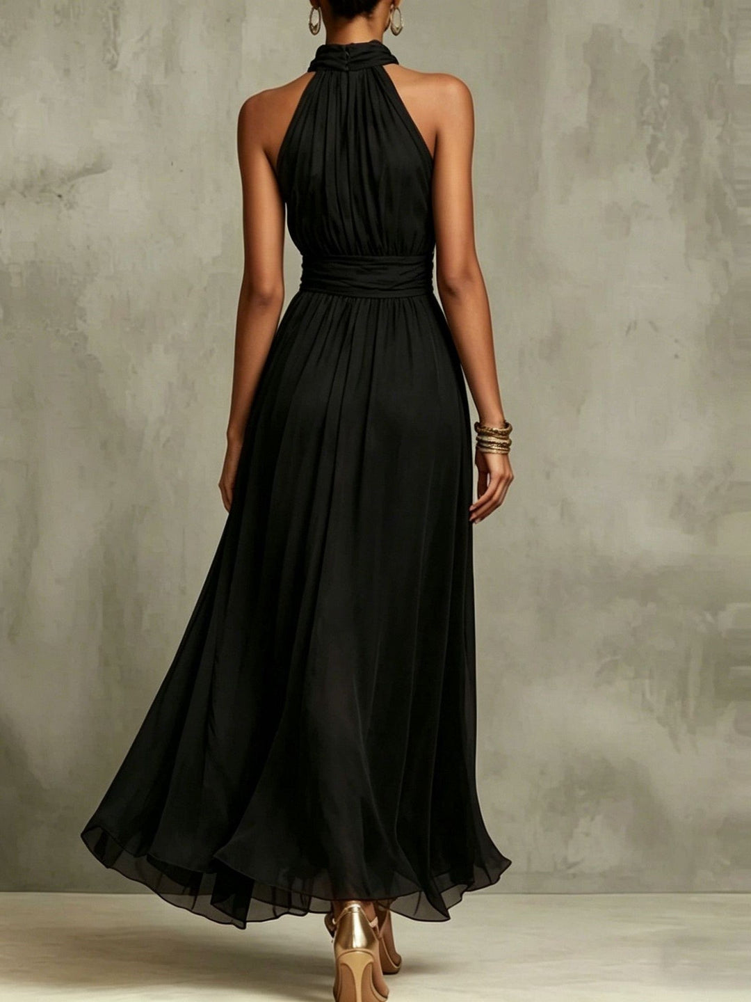 Abito Maxi Chiffon a Collo Halter di Colore Unito