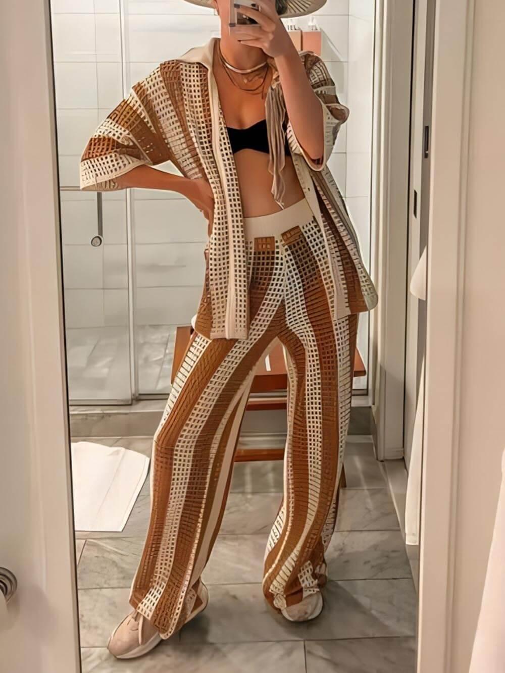 Set di Camicia a Strisce con Scollatura a V e Pantaloni a Gamba Larga