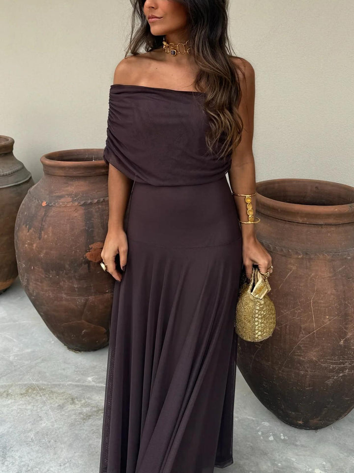Abito Maxi in Rete con Spalla Scoperta Marrone