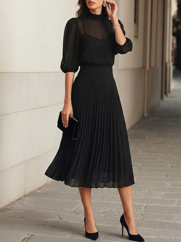 Set di Tre Pezzi: Top in Chiffon Nero e Gonna Midi Plissettata