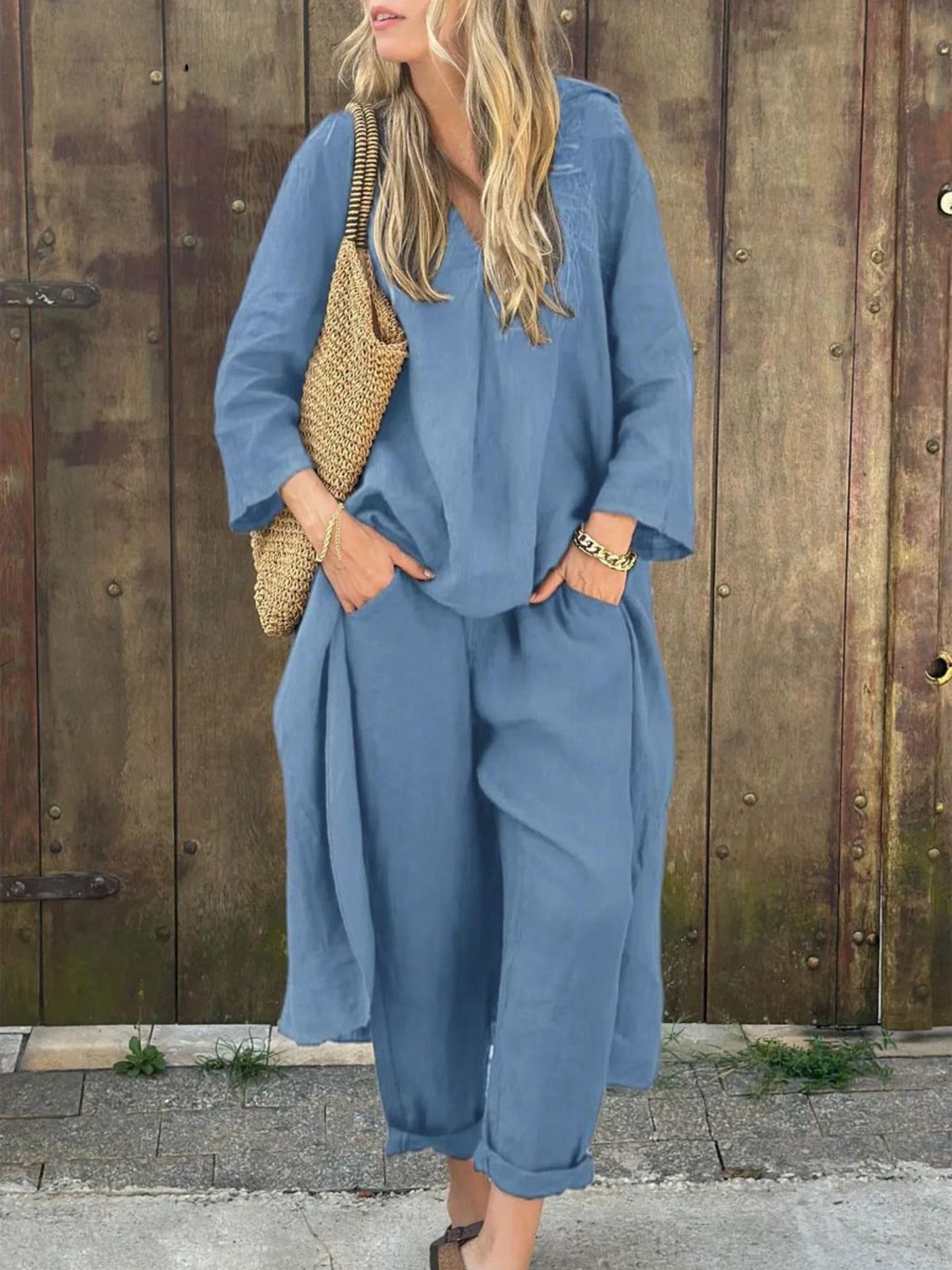 Set Top in Lino Irregolare con Scollo a V e Pantaloni Larghi a Vita Alta con Tasche