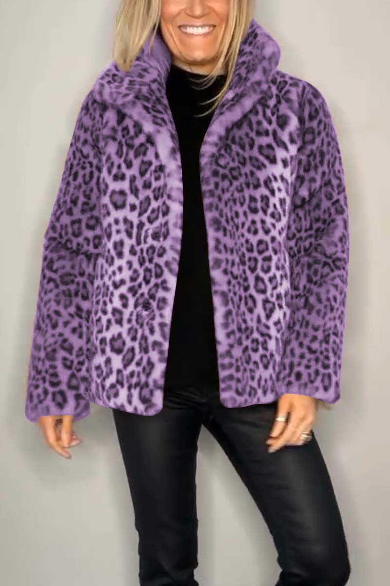 Cappotto in pelliccia sintetica a metà lunghezza con stampa leopardata elegante