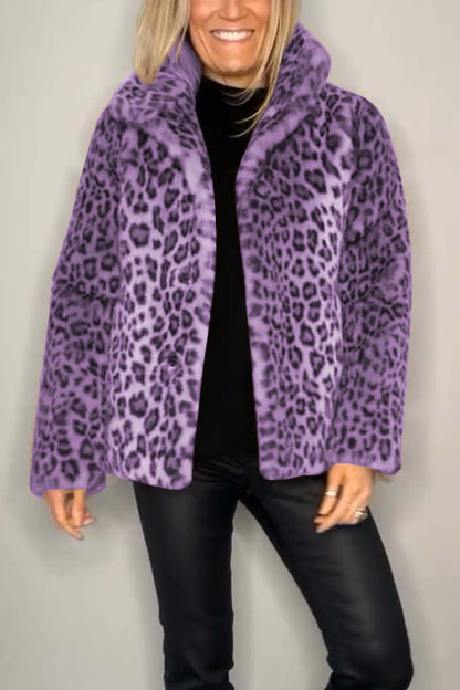 Cappotto in pelliccia sintetica a metà lunghezza con stampa leopardata elegante