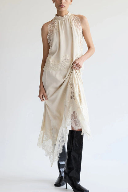 Top con Collo Plissettato in Pizzo + Gonna con Fessura Irregolare