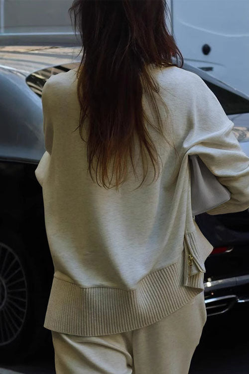 Set di Due Pezzi con Felpa a Maniche Lunghe e Pantaloni con Tasche