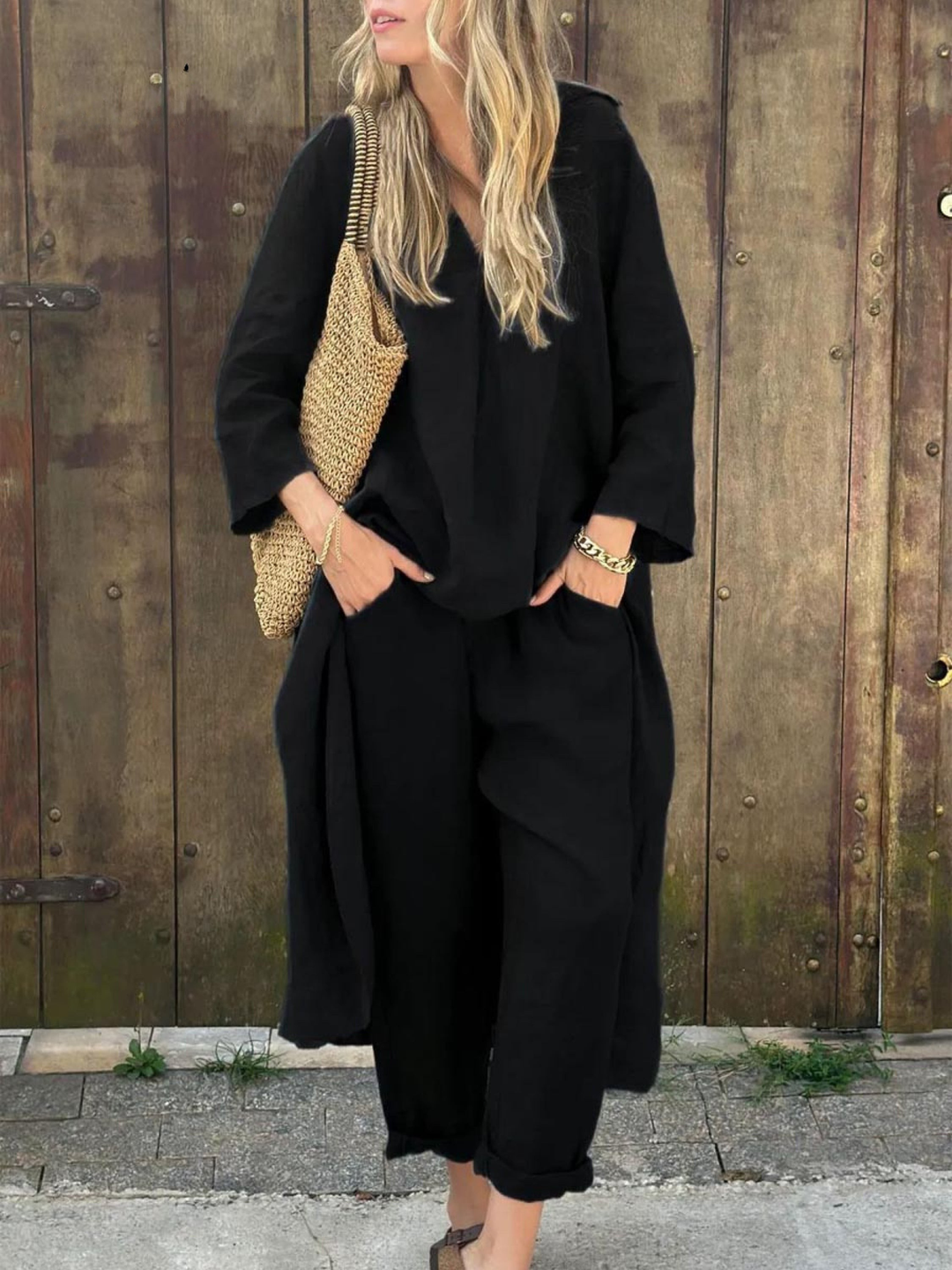Set Top a V Scollo Irregolare in Lino e Pantaloni Ampi a Vita Alta con Tasche