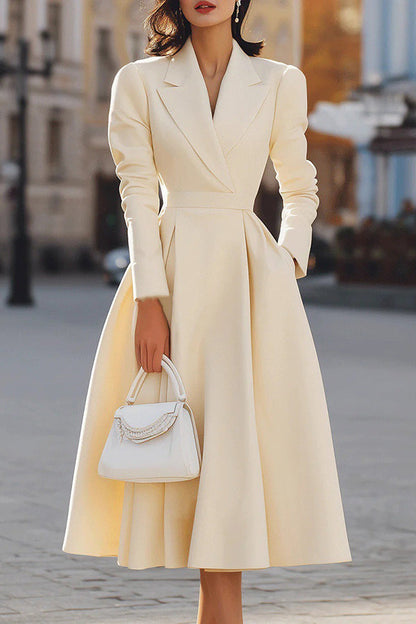 Abito midi aderente elegante con scollatura a V e maniche lunghe