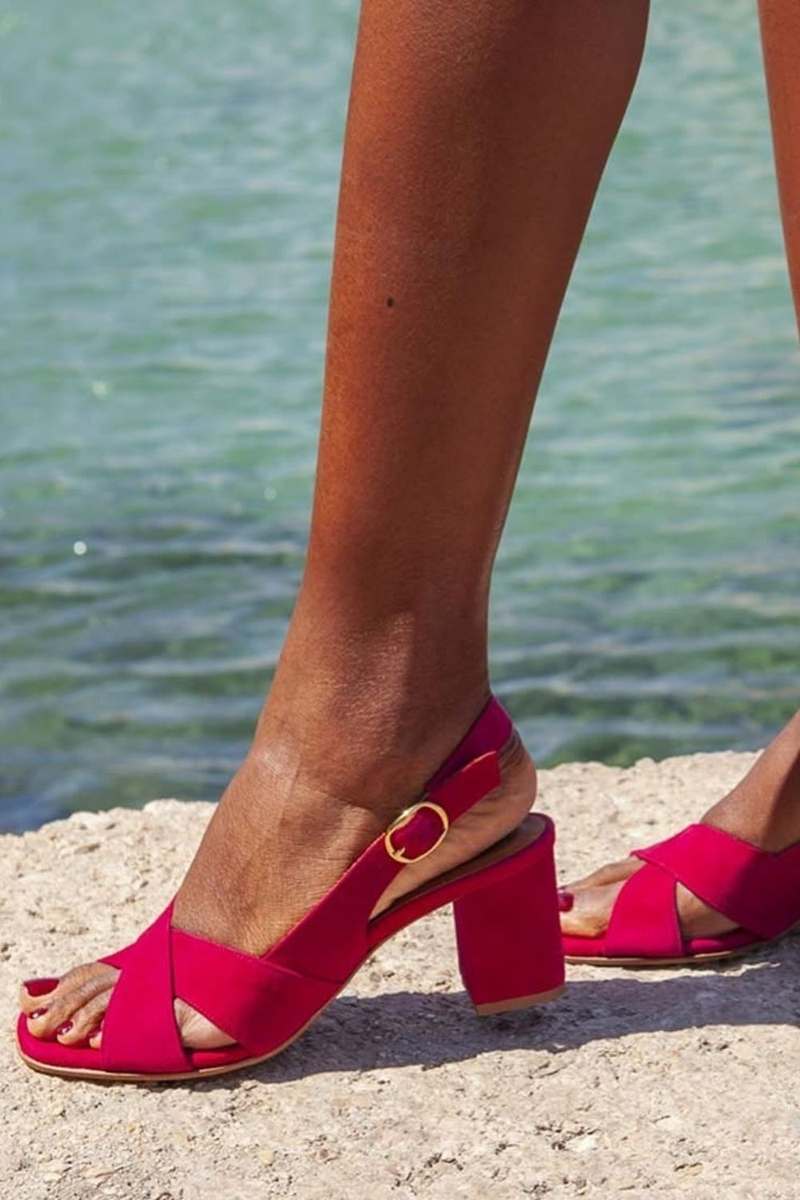 Sandali con Tacco Blocco e Cinghie Incrociate