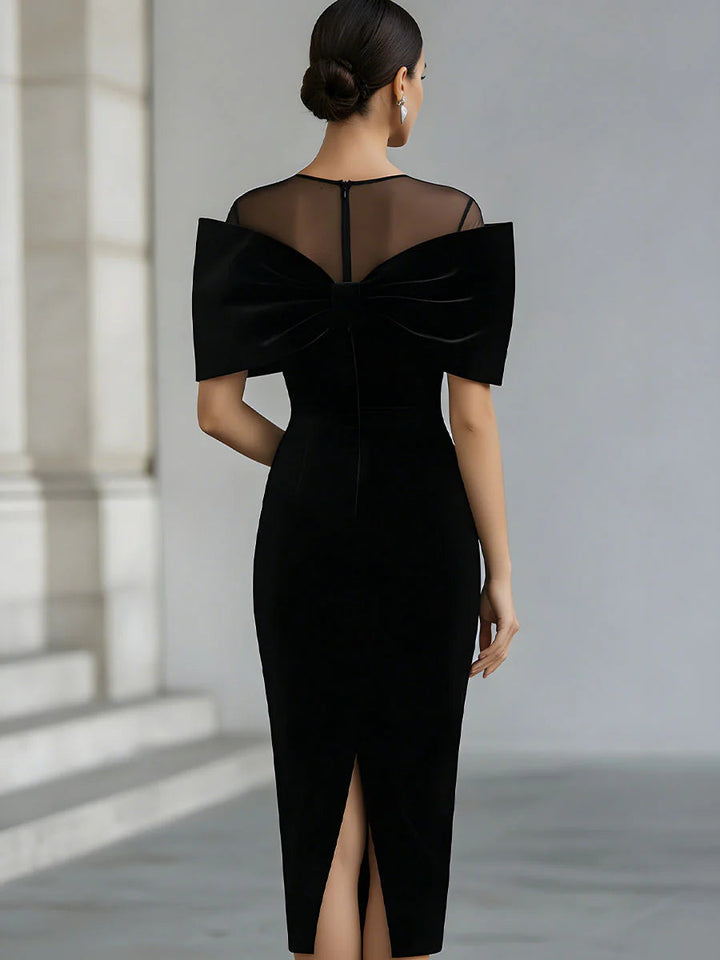 Regina ❘ Abito Midi in Velluto Nero con Fiocco Drammatico