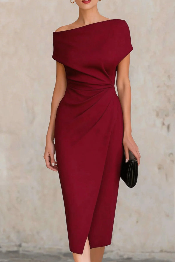Abito midi elegante a maniche corte e slim-fit con pieghe