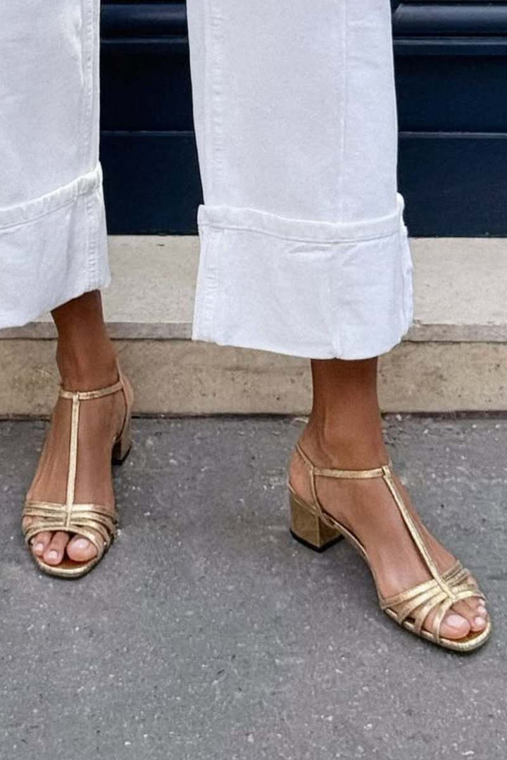 Sandali con tacco metallico