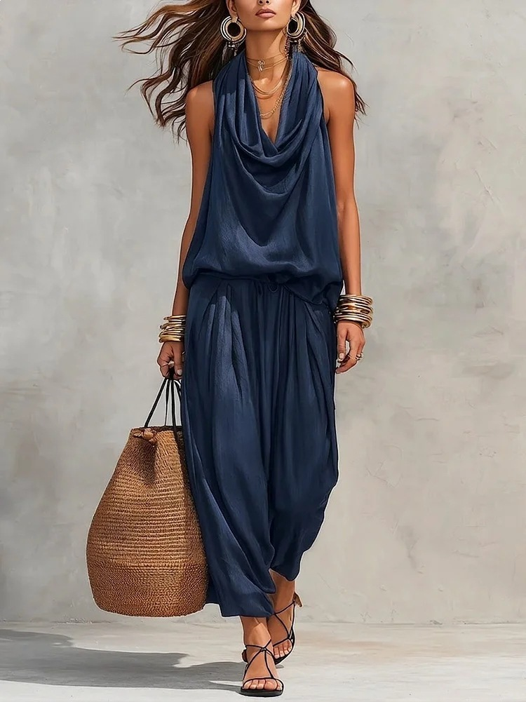 Set di Top Senza Maniche con Collo Halter Nero e Pantaloni Plissettati