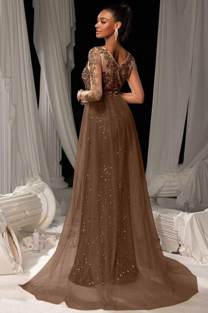 Abito da Sera in Pizzo e Tulle Marrone Scuro con Paillettes e Strascico a Sirena