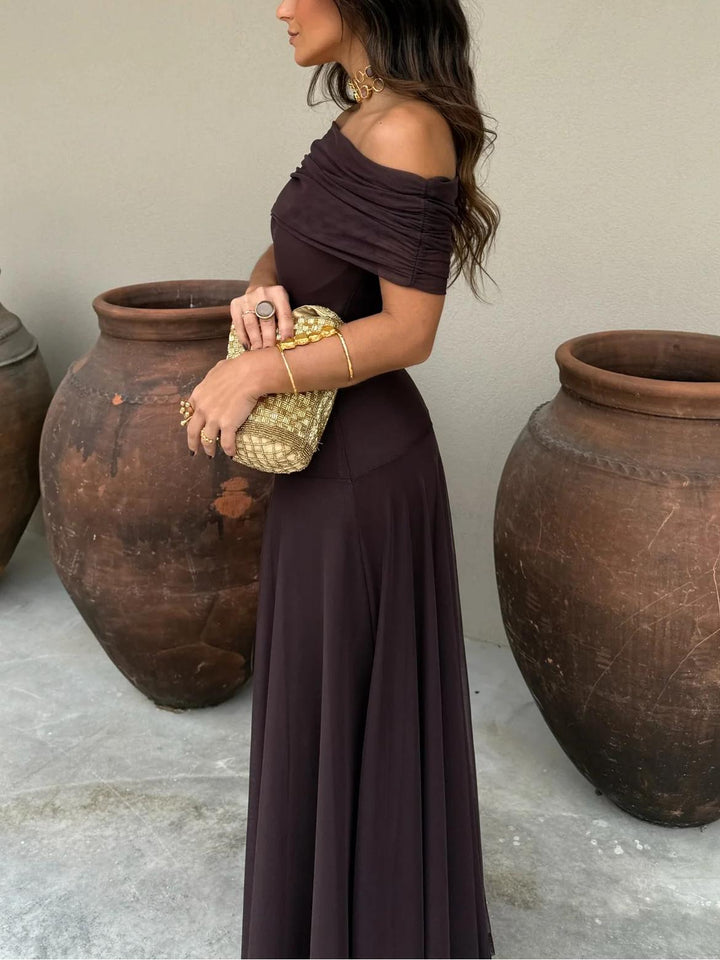Abito Maxi in Rete con Spalla Scoperta Marrone