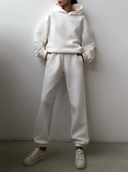 Completo Due Pezzi Casual con Cappuccio di Colore Unito