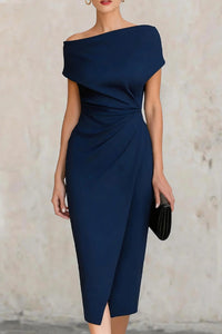 Abito midi elegante a maniche corte e slim-fit con pieghe