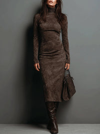 Abito Midi in Suede con Collo Alto e Maniche Lunghe