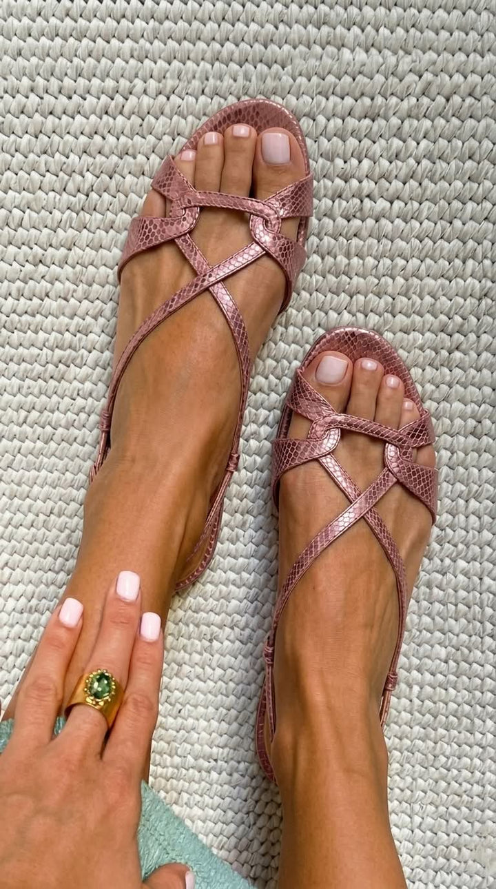 Sandali Flat Slingback con Effetto Serpente in Bronzo e Punta Aperta