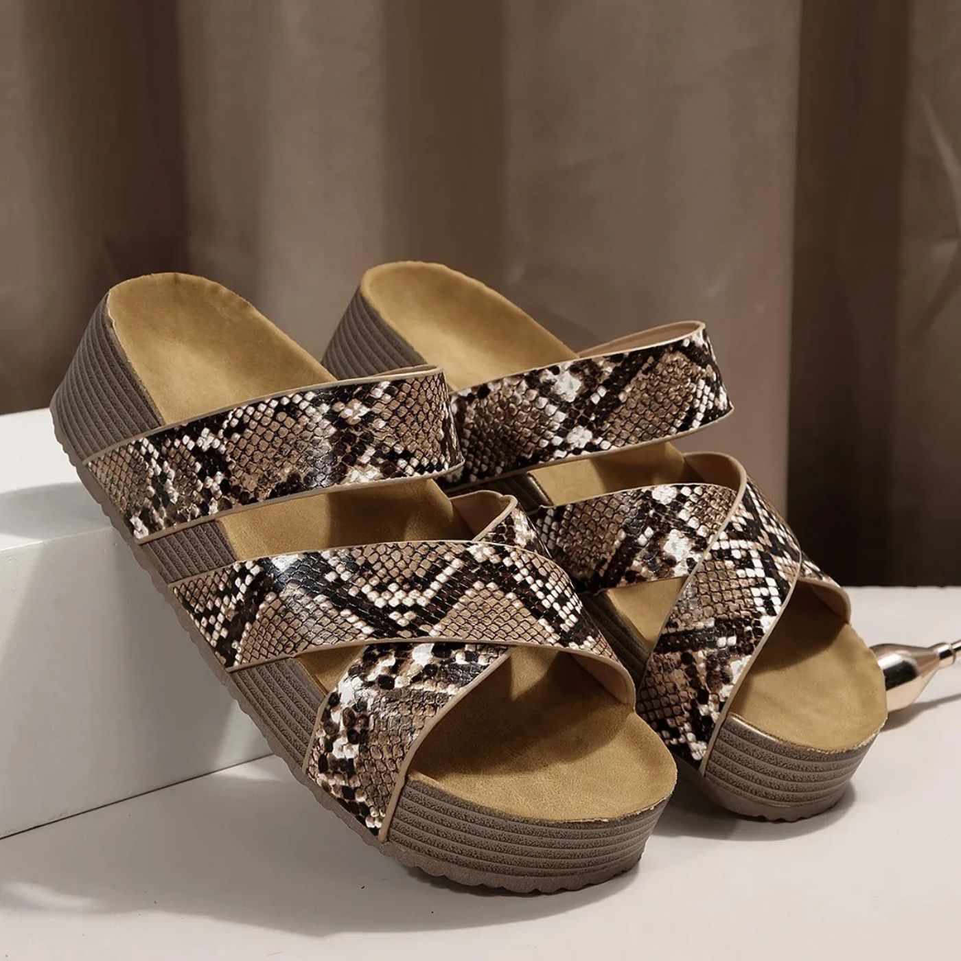 Abigail™ – Sandali Ortopedici con Cinturino in Pelle