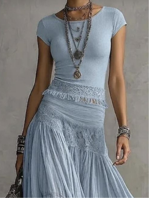 SET TOP IN PIZZO BLU E GONNA MAXI PLISSETTATA