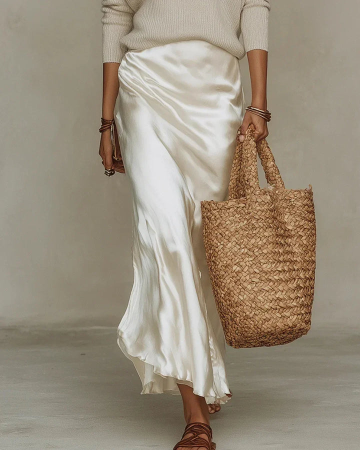 Abito Midi in Satin con Maglione Coordinato