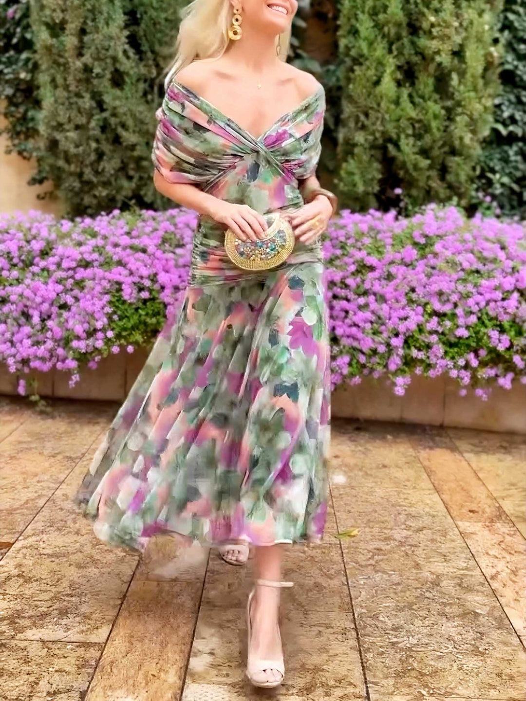 Elegante Maxi Dress da Festa con Stampa Floreale Fantasia e Scollo a V