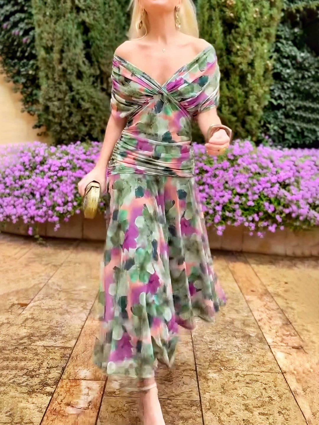 Elegante Maxi Dress da Festa con Stampa Floreale Fantasia e Scollo a V