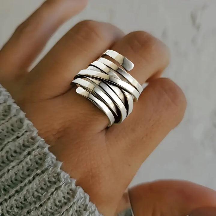 Anello in Argento Vintage Elegante