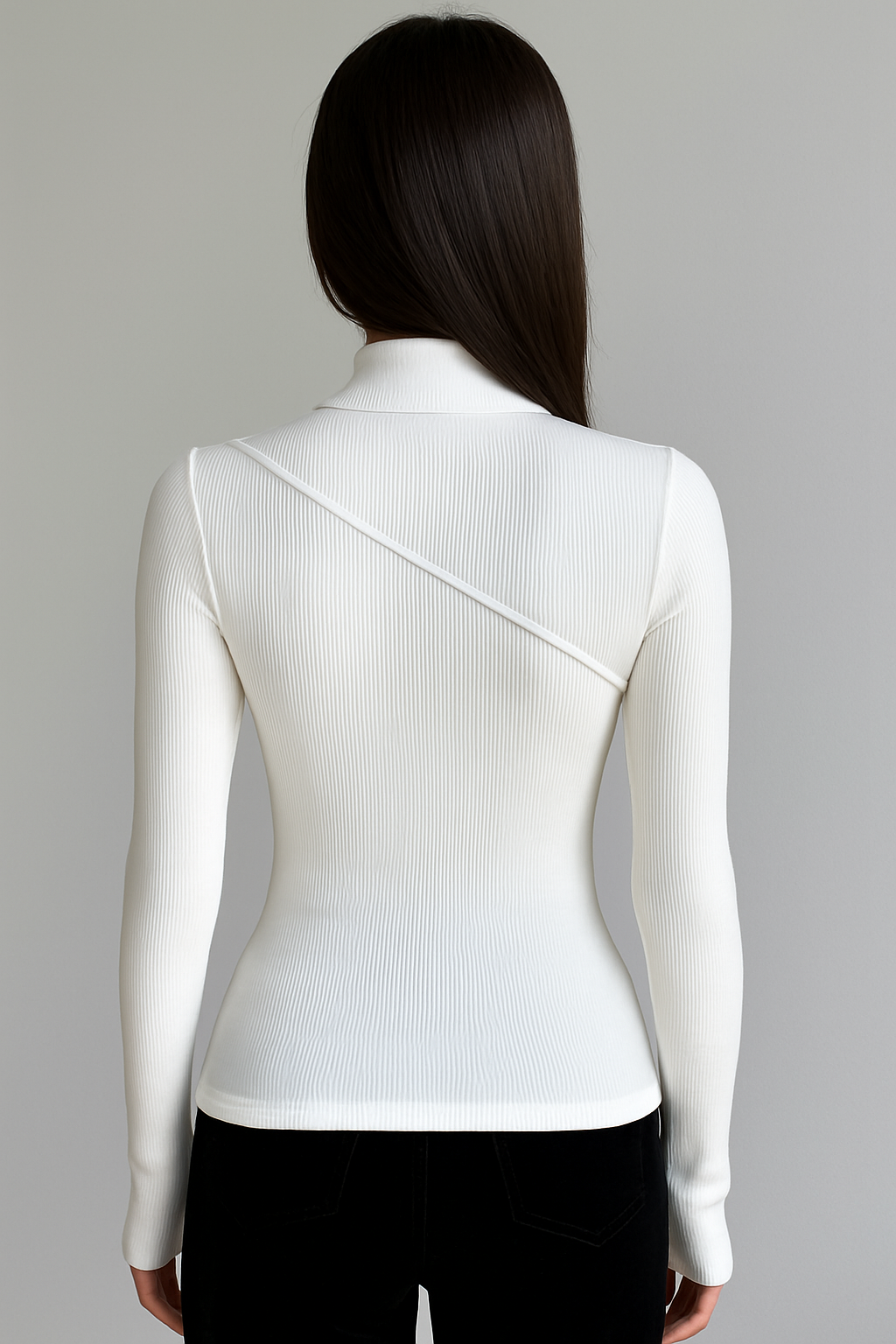Vivienne | Top Sottile con Collo Alto