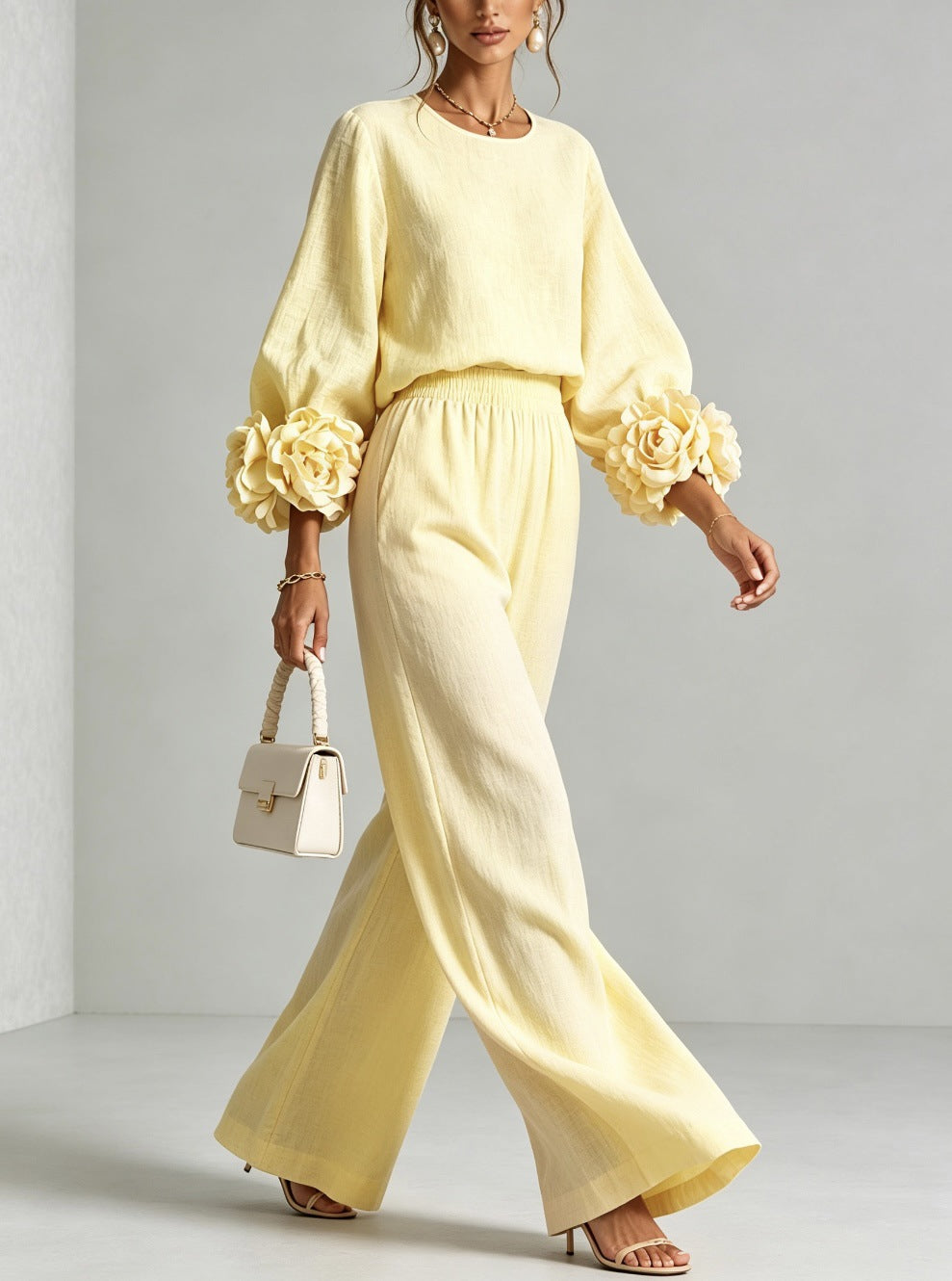 ROSALIE | SET DUE PEZZI CON POLSINI FLOREALI.