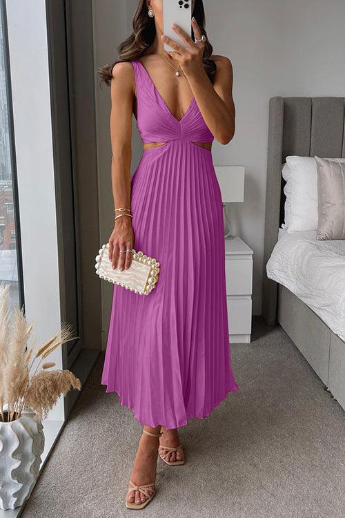 Abito Maxi Senza Maniche Plissettato con Cut Out in Vita a V