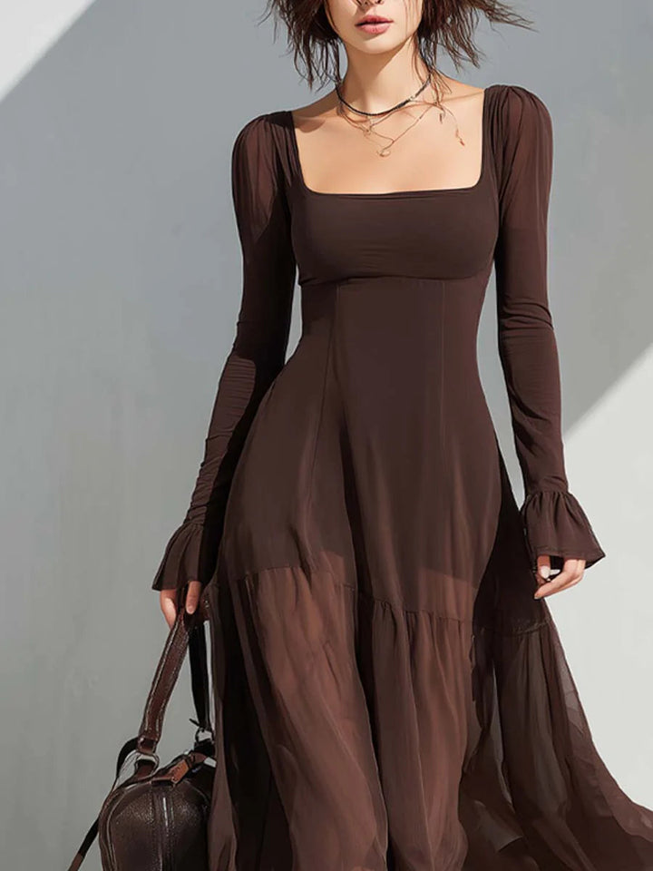 Abito Midi Flare con Scollo Quadrato e Maniche Trasparenti