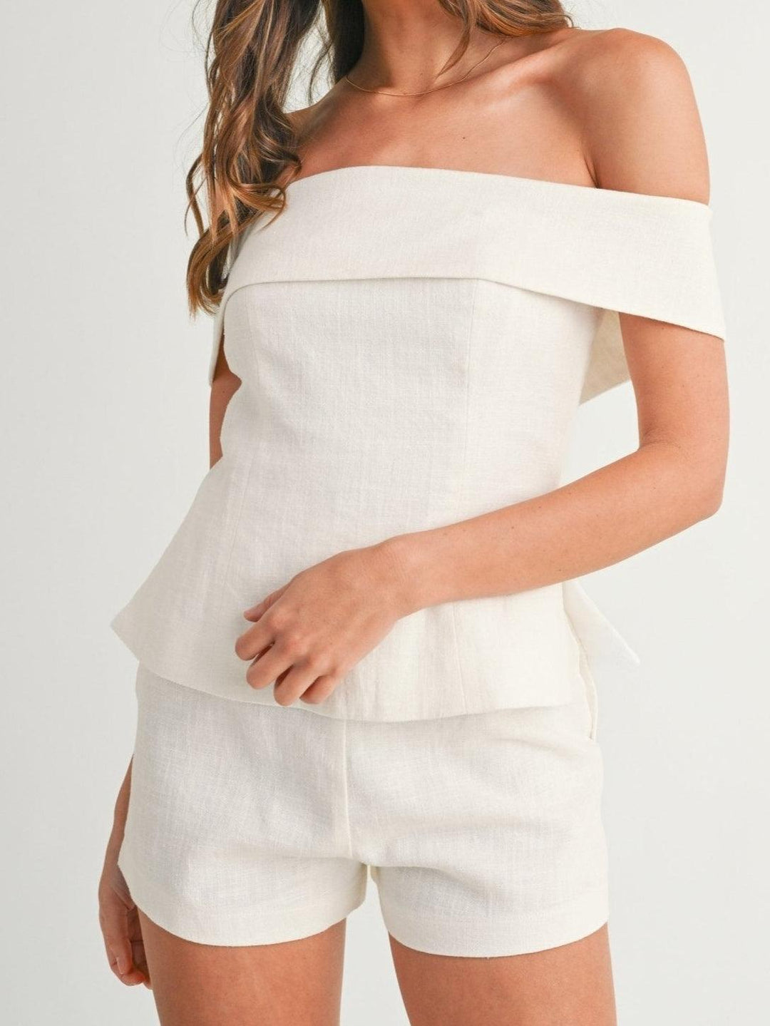 Completo Due Pezzi in Cotone e Lino Bianco