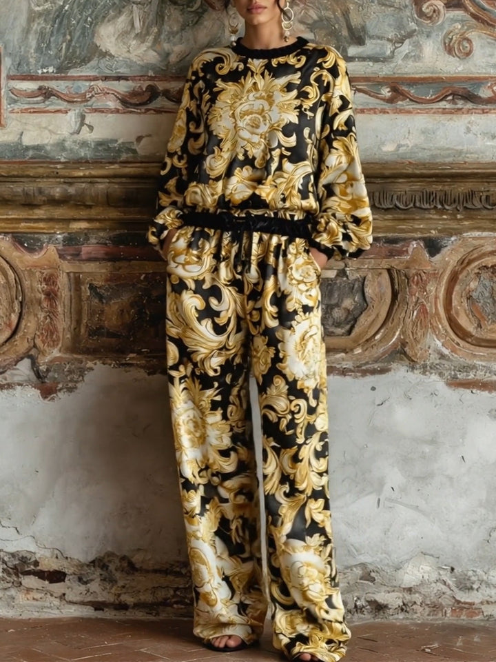 Completo Loungewear con Top a Maniche Lunghe e Pantaloni a Gamba Larga con Stampa Barocca