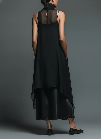 Abito Slip Minimalista Nero in Fibra di Acetato Finto Abbinato a un Coprente in Chiffon, Set Due Pezzi